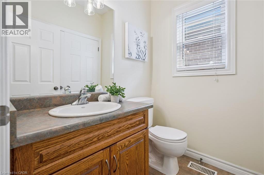 102 Brookmead Street, Elmira, Ontario  N3B 3L9 - Photo 14 - 40848319