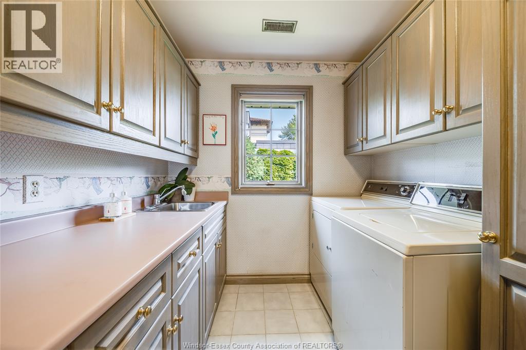 13018 Riverside Drive, Tecumseh, Ontario  N8N 1A8 - Photo 41 - 26020960