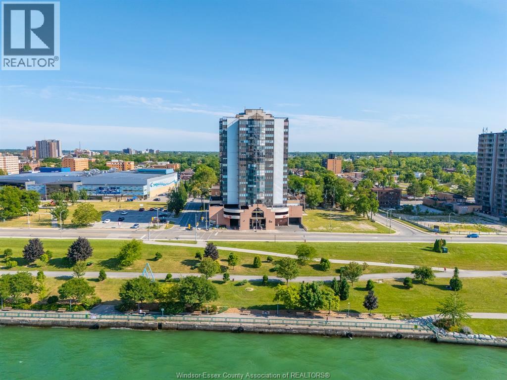 515 Riverside Drive Unit# 1303, Windsor, Ontario  N9A 7C3 - Photo 3 - 26020958