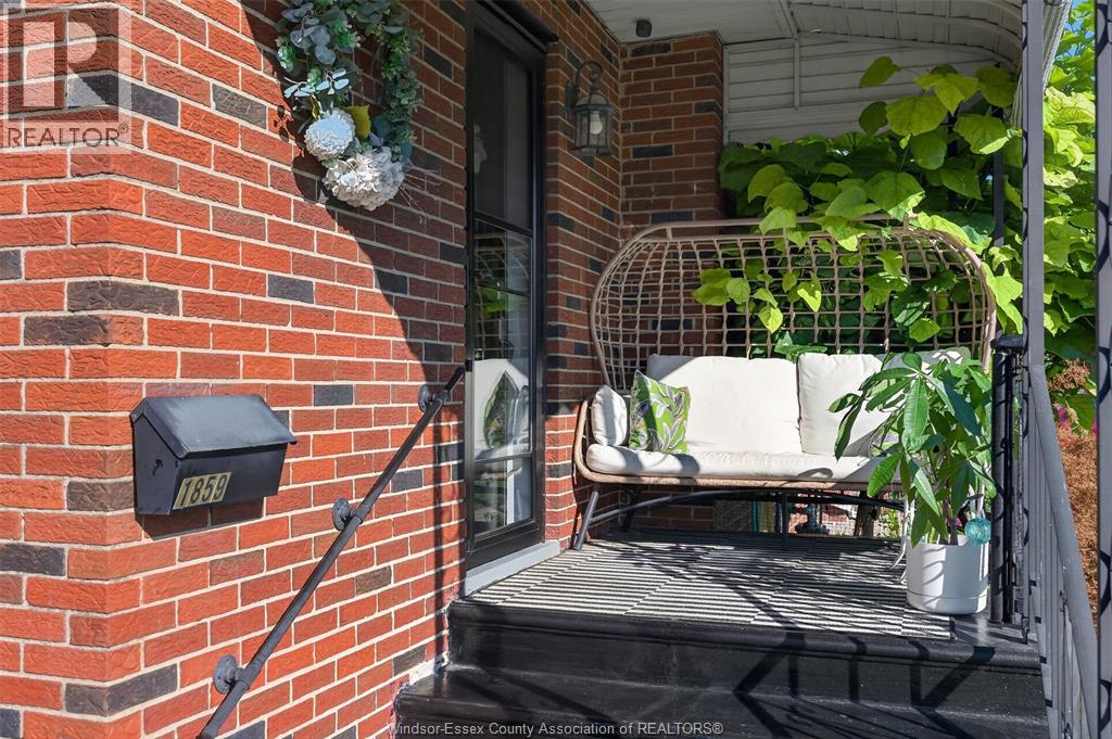 1859 Chandler, Windsor, Ontario  N8W 4A2 - Photo 4 - 26020820
