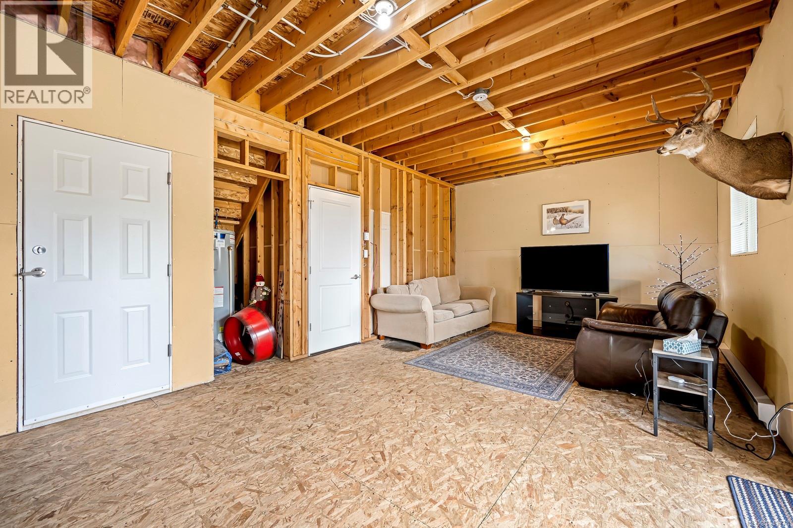 2668 Grizedale Ave, Cumberland, British Columbia V0R 1S0 - Photo 48 - 1043773