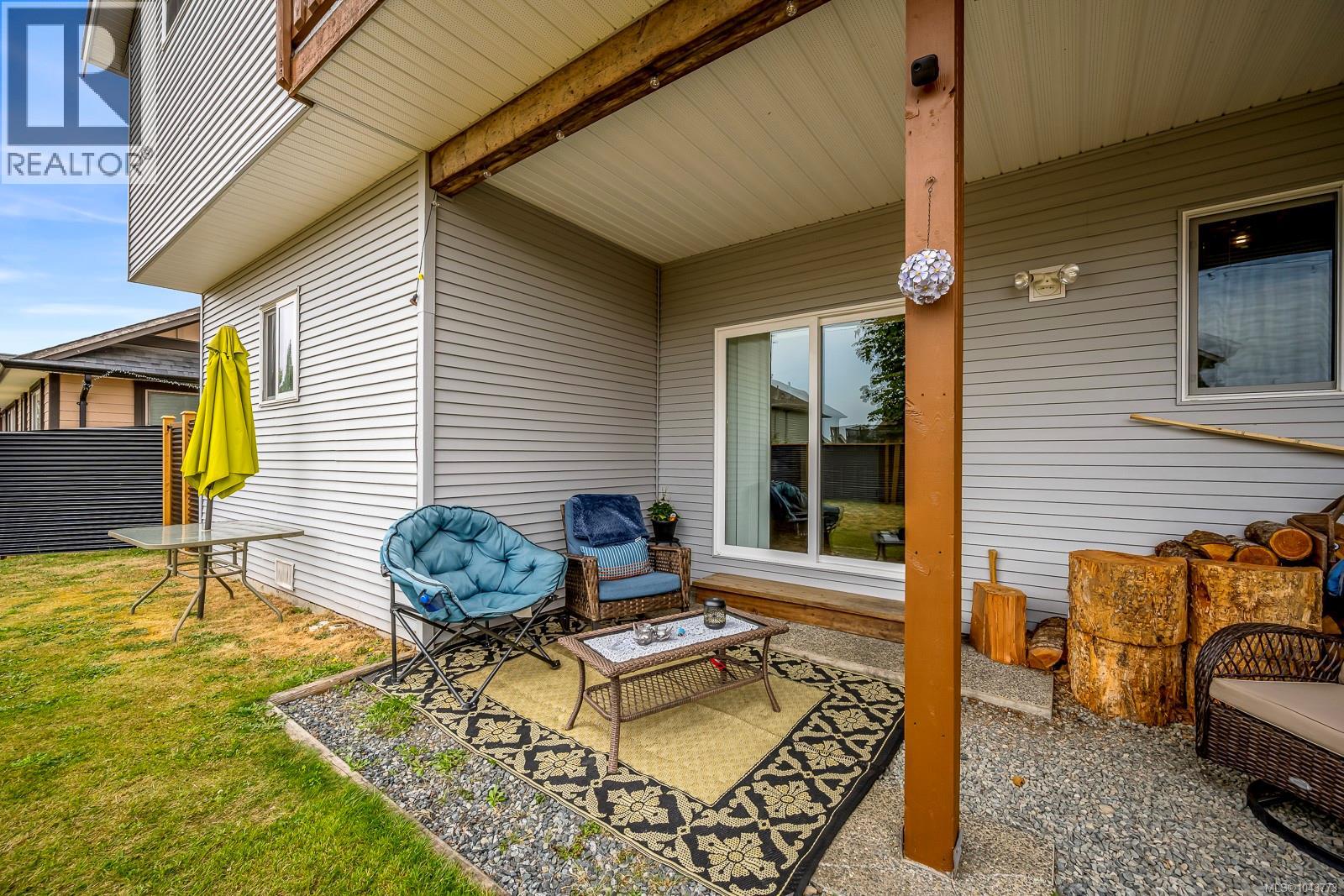 2668 Grizedale Ave, Cumberland, British Columbia V0R 1S0 - Photo 9 - 1043773