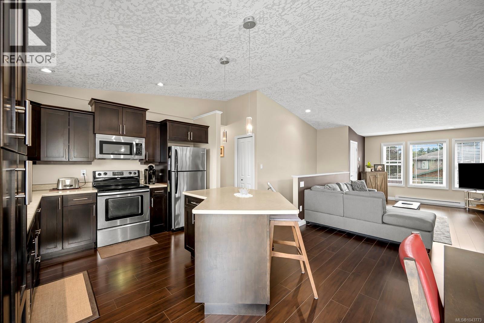 2668 Grizedale Ave, Cumberland, British Columbia V0R 1S0 - Photo 19 - 1043773