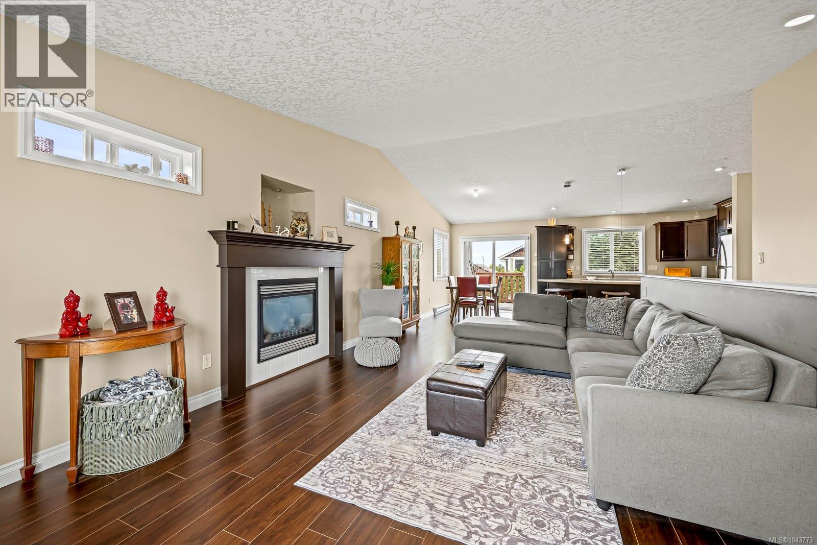 2668 Grizedale Ave, Cumberland, British Columbia V0R 1S0 - Photo 37 - 1043773