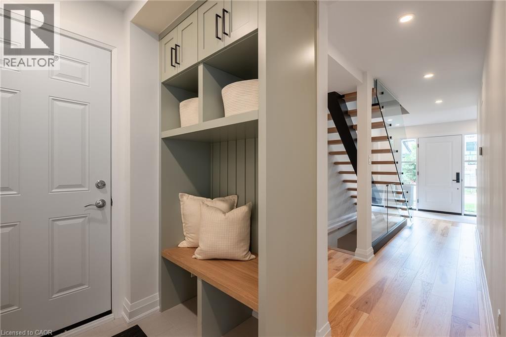 579 Fourth Line, Oakville, Ontario  L6L 5B1 - Photo 19 - 40857284
