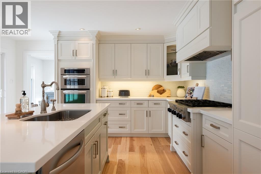 579 Fourth Line, Oakville, Ontario  L6L 5B1 - Photo 13 - 40857284