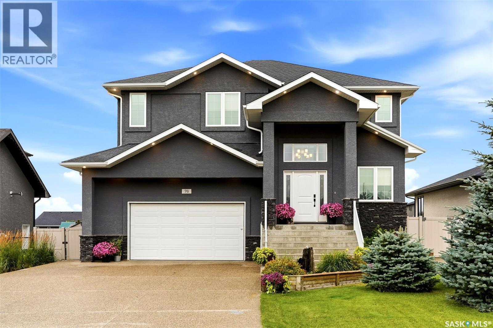 76 Emerald Ridge E, White City, Saskatchewan  S4L 0B4 - Photo 2 - SK046693