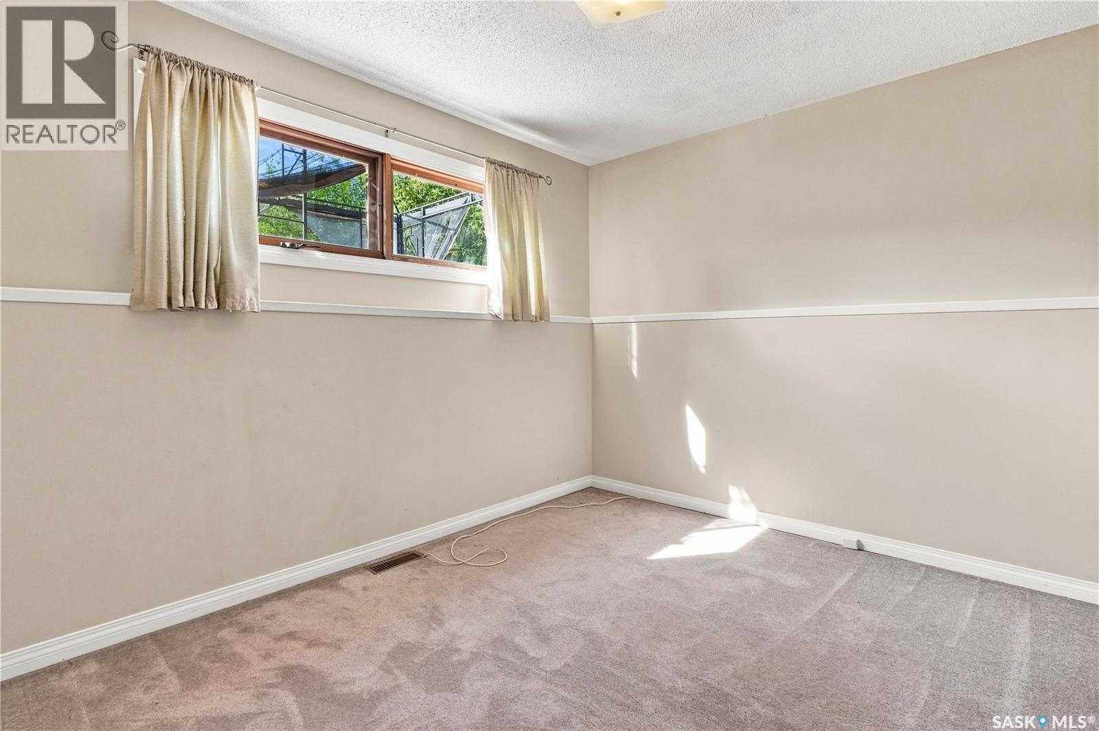 145 Dalgliesh Drive, Regina, Saskatchewan  S4R 5T1 - Photo 31 - SK046590