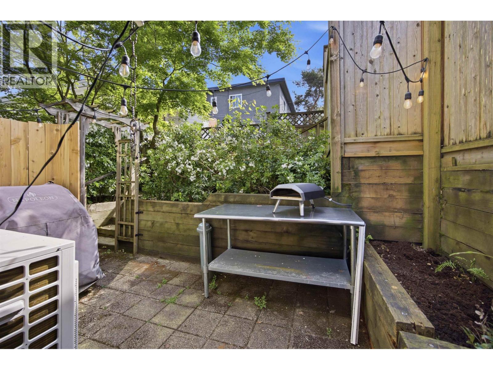 6 1642 E Georgia Street, Vancouver, British Columbia  V5L 2B2 - Photo 10 - R3148425