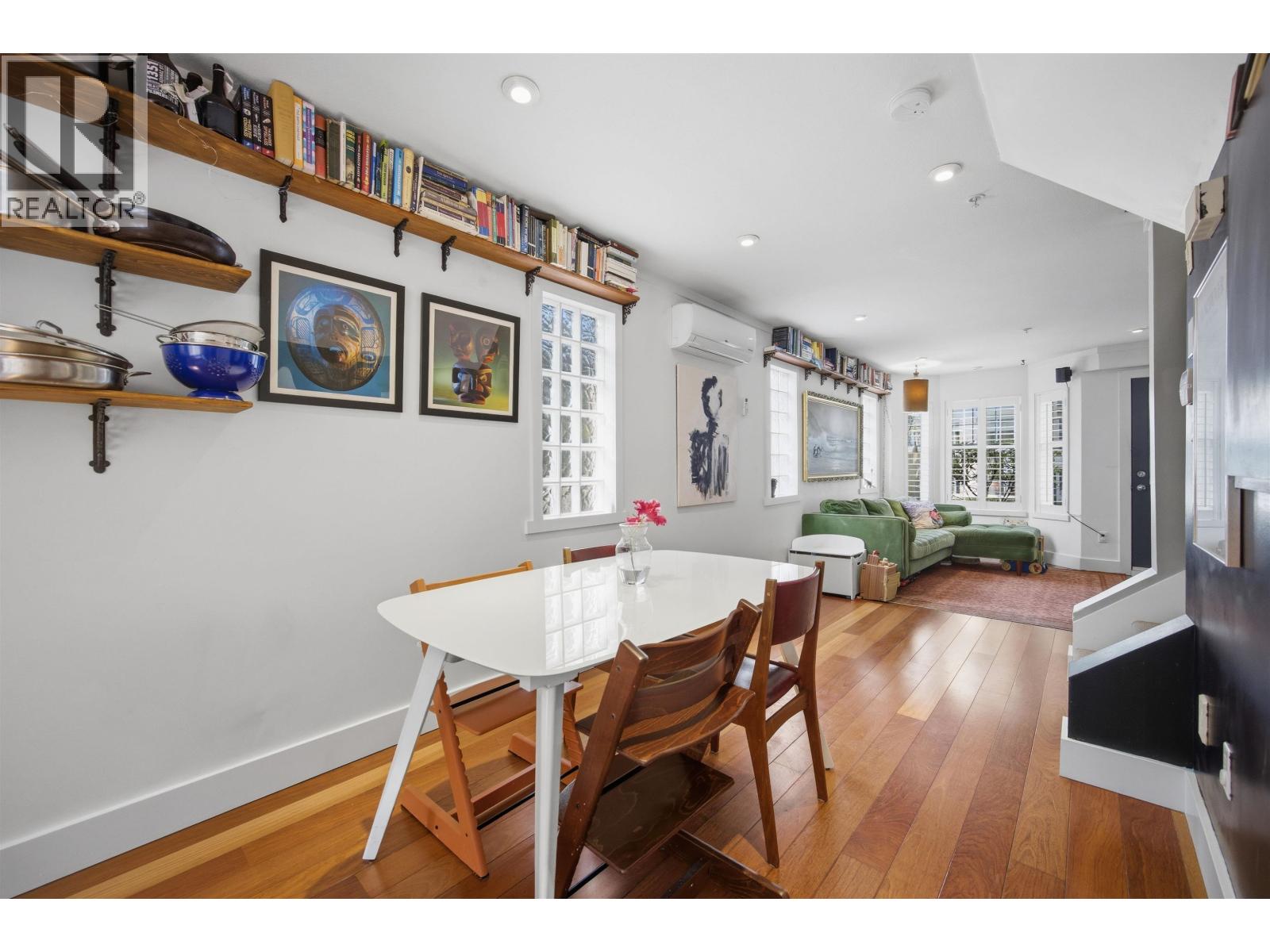 6 1642 E Georgia Street, Vancouver, British Columbia  V5L 2B2 - Photo 5 - R3148425