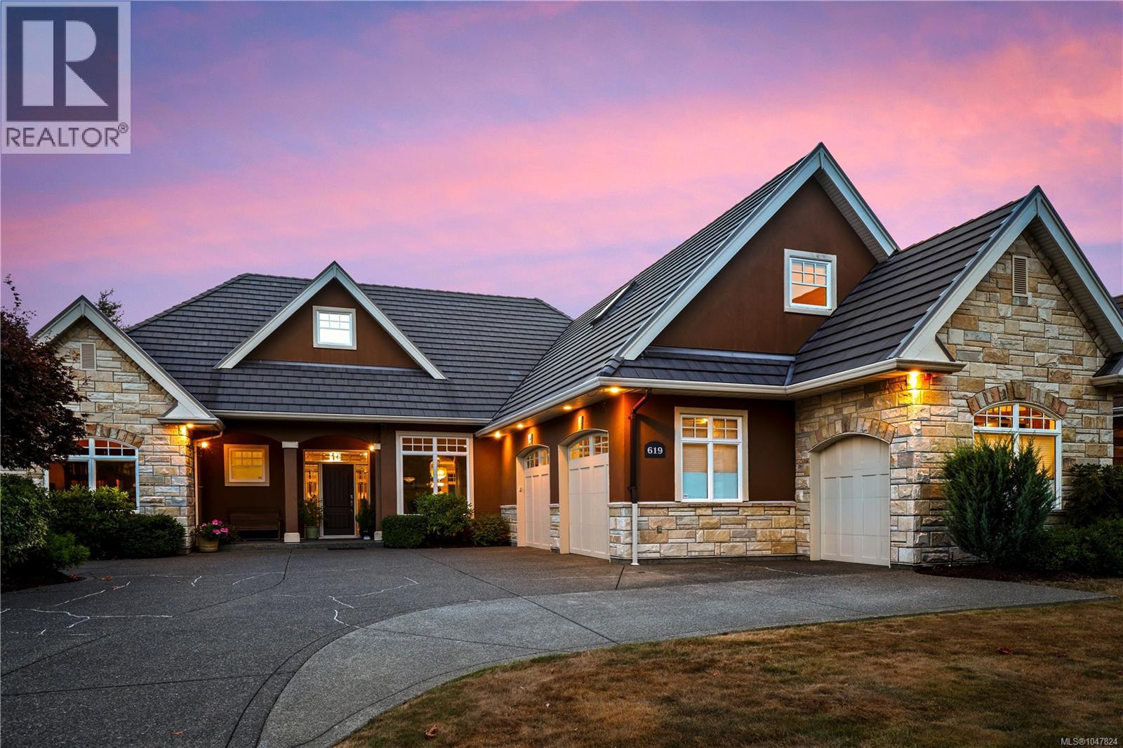619 Crown Isle Dr, Courtenay, British Columbia