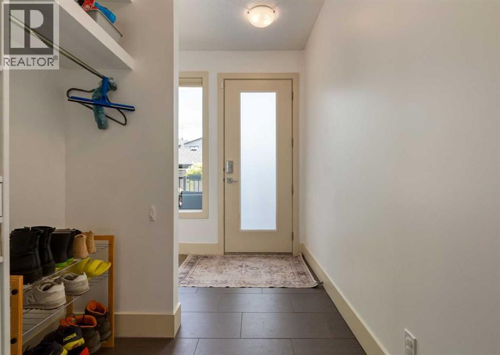 4624 83 Street NW, Calgary, Alberta  T3B 2R2 - Photo 18 - A2340565
