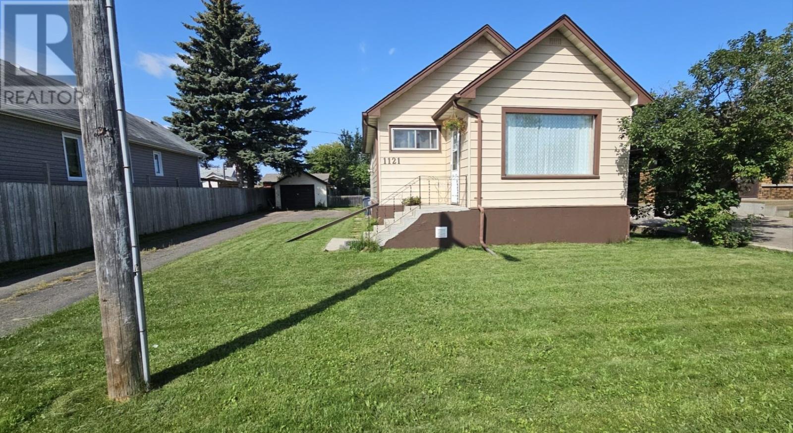 1121 Centre Ave, Thunder Bay, Ontario  P7E 2X6 - Photo 27 - TB2602429