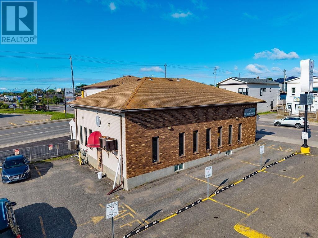 273 Algoma St. S., Thunder Bay, Ontario  P7B 3C3 - Photo 3 - TB2602544
