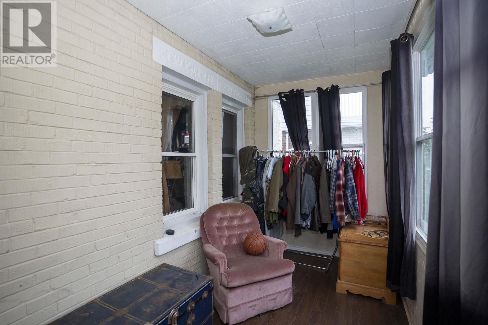 308 Archibald St N, Thunder Bay, Ontario  P7C 3Y4 - Photo 3 - TB2602545