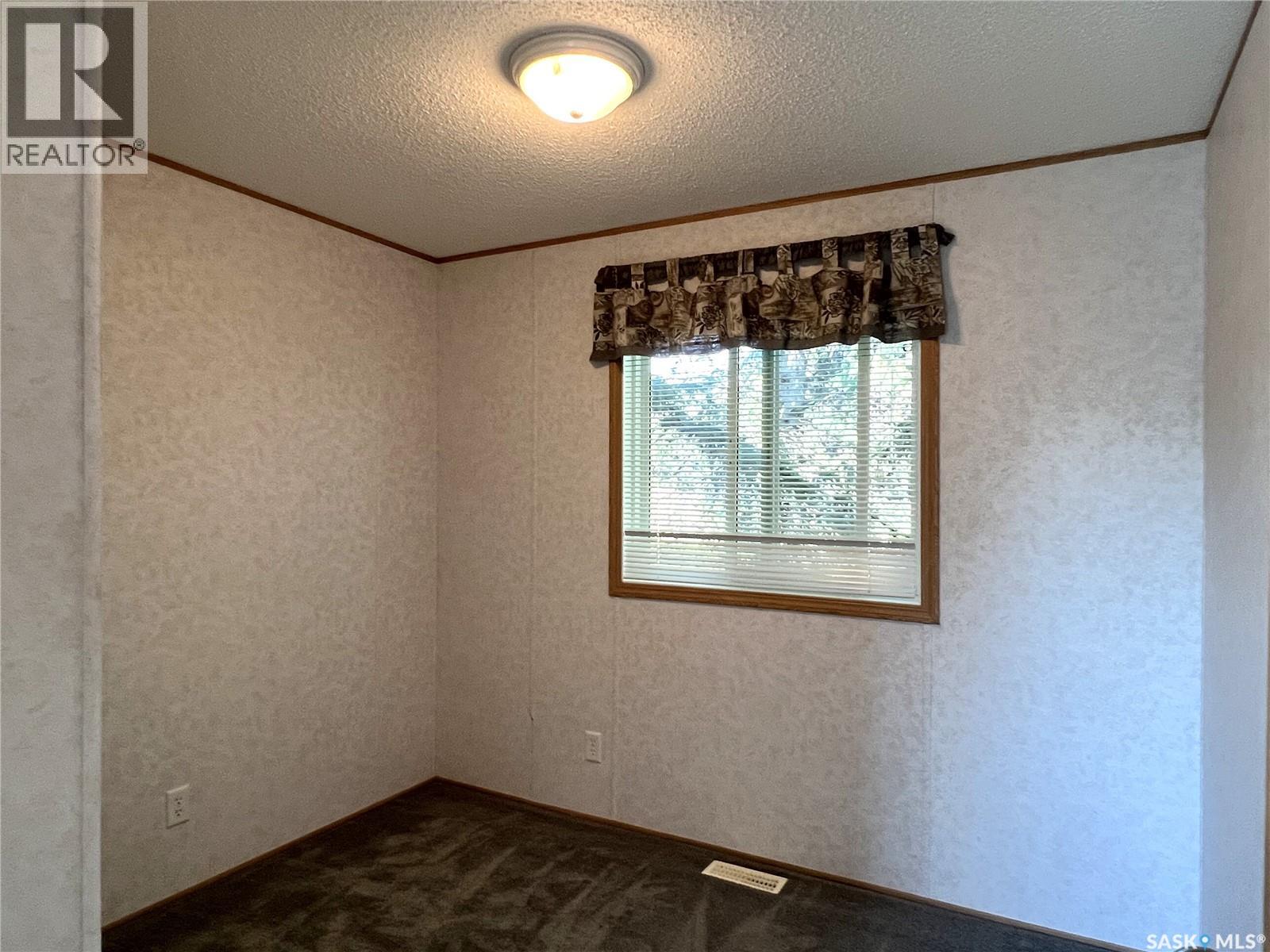 309 2nd Street Nw, Goodsoil, Saskatchewan  S0M 1A0 - Photo 10 - SK038482