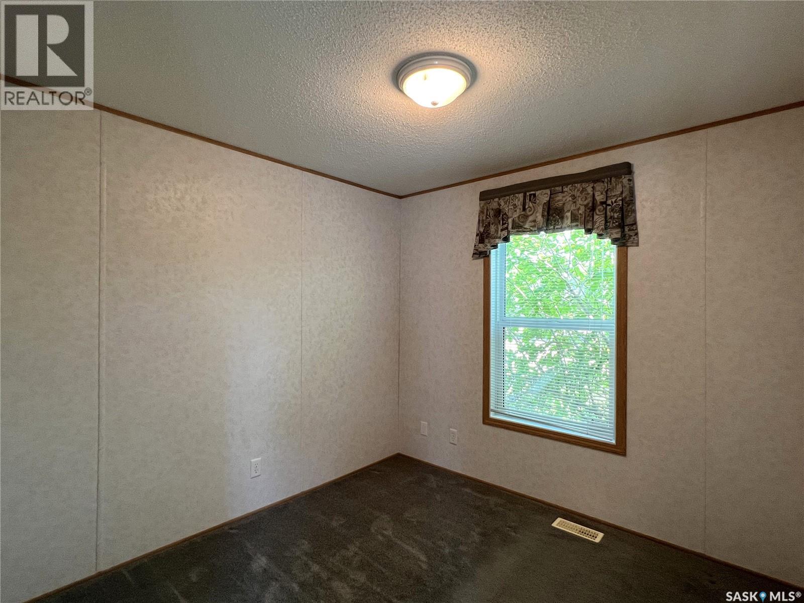 309 2nd Street Nw, Goodsoil, Saskatchewan  S0M 1A0 - Photo 13 - SK038482