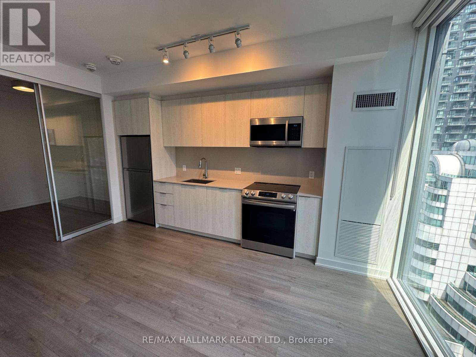 1504 - 357 King Street W, Toronto, Ontario  M5V 0S7 - Photo 5 - C13715572