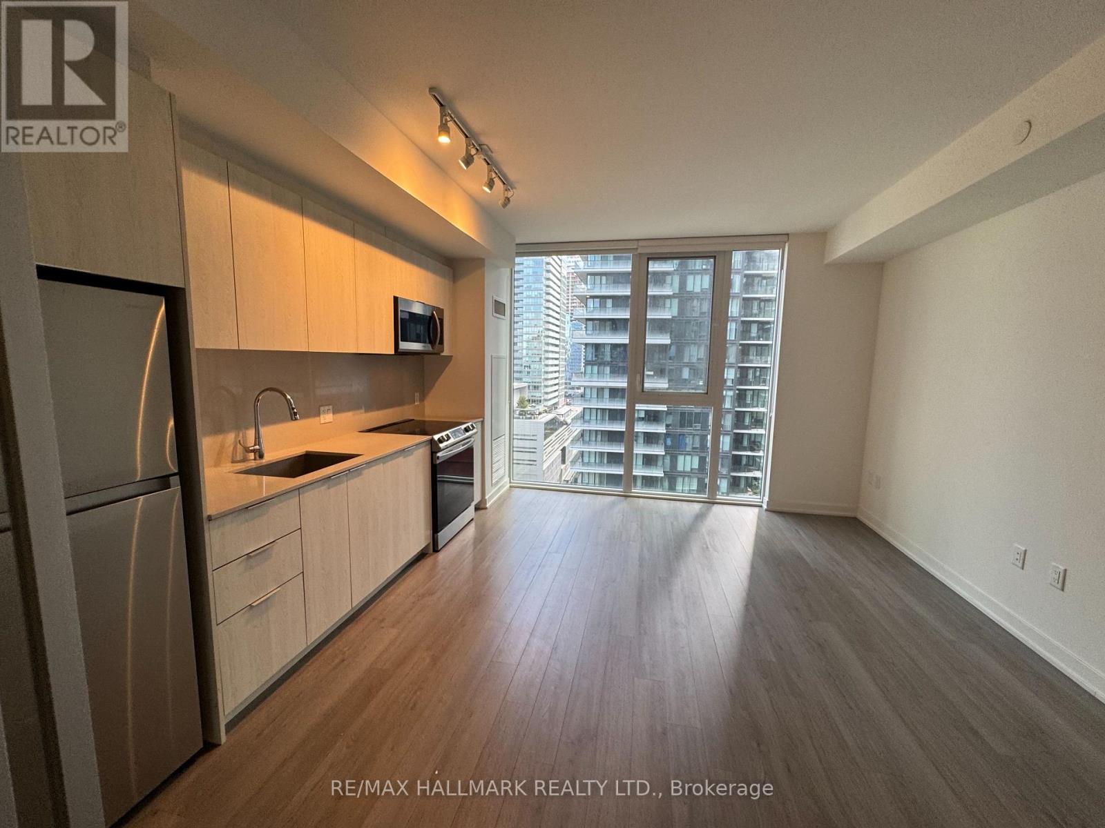 1504 - 357 King Street W, Toronto, Ontario  M5V 0S7 - Photo 3 - C13715572