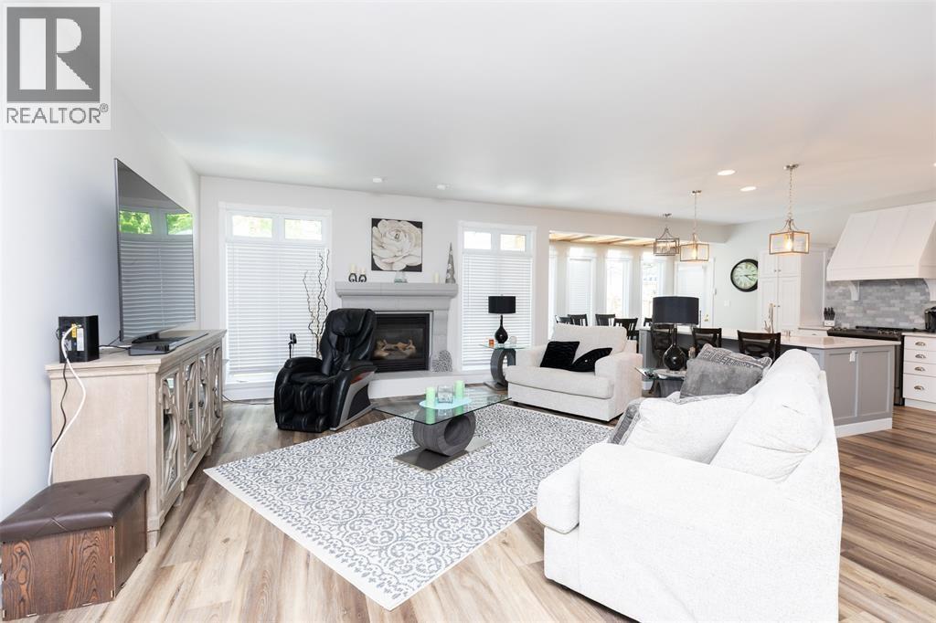582 Riverside Drive, St Clair, Ontario  N0N 1G0 - Photo 14 - 26020952