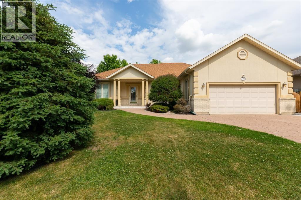 582 Riverside Drive, St Clair, Ontario  N0N 1G0 - Photo 2 - 26020952