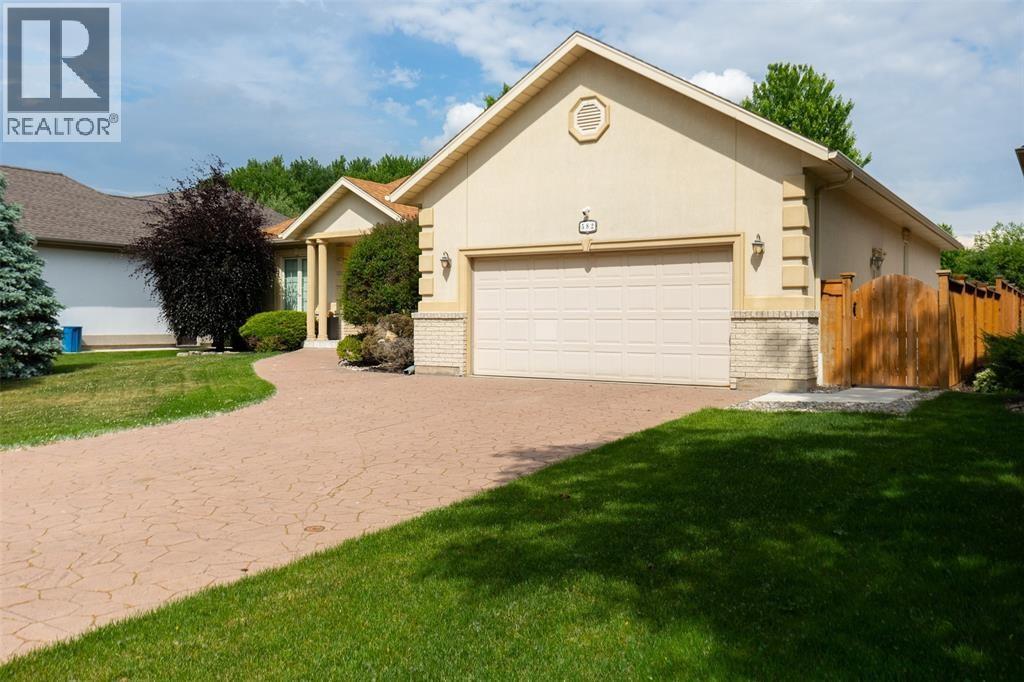 582 Riverside Drive, St Clair, Ontario  N0N 1G0 - Photo 3 - 26020952