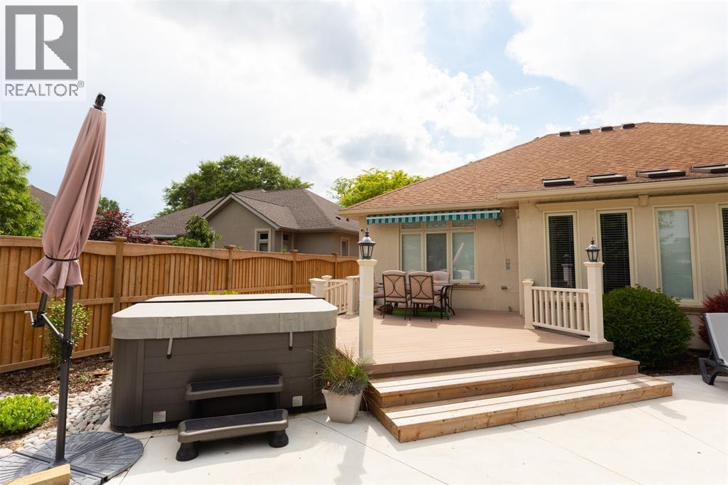 582 Riverside Drive, St Clair, Ontario  N0N 1G0 - Photo 4 - 26020952