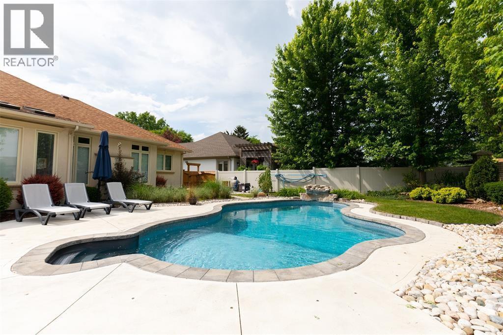 582 Riverside Drive, St Clair, Ontario  N0N 1G0 - Photo 9 - 26020952