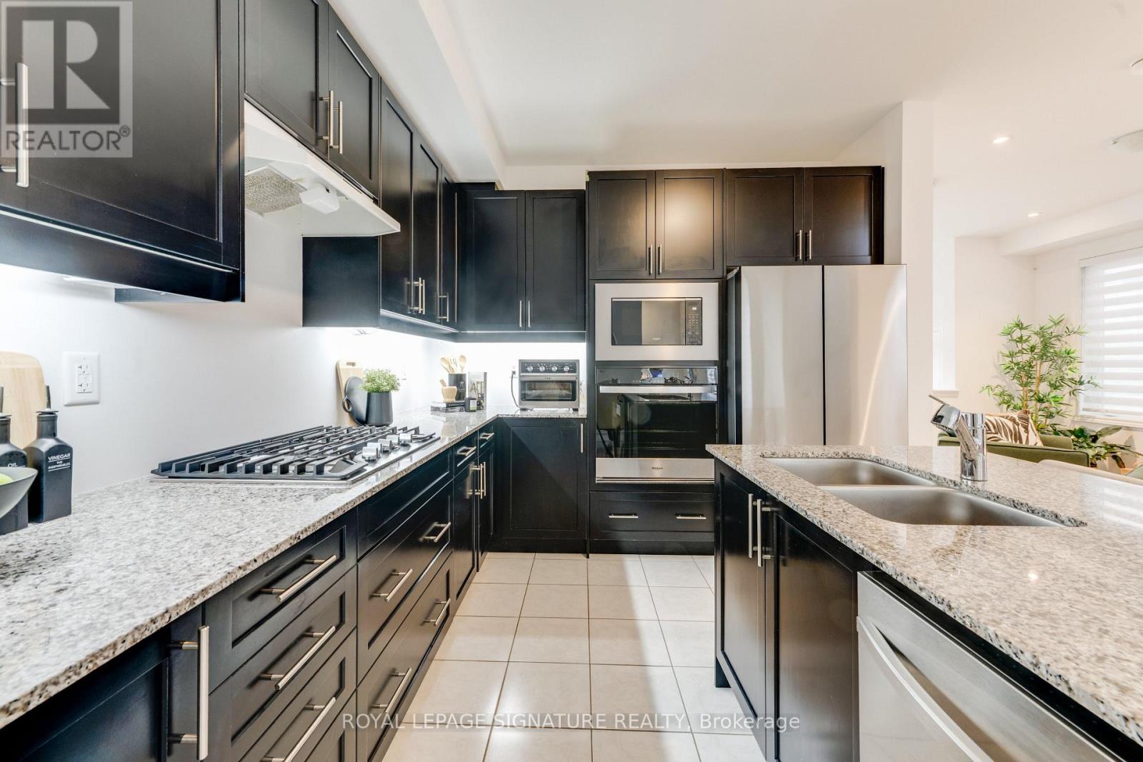 15 Mountainside Crescent, Whitby, Ontario  L1R 0P5 - Photo 16 - E13595734