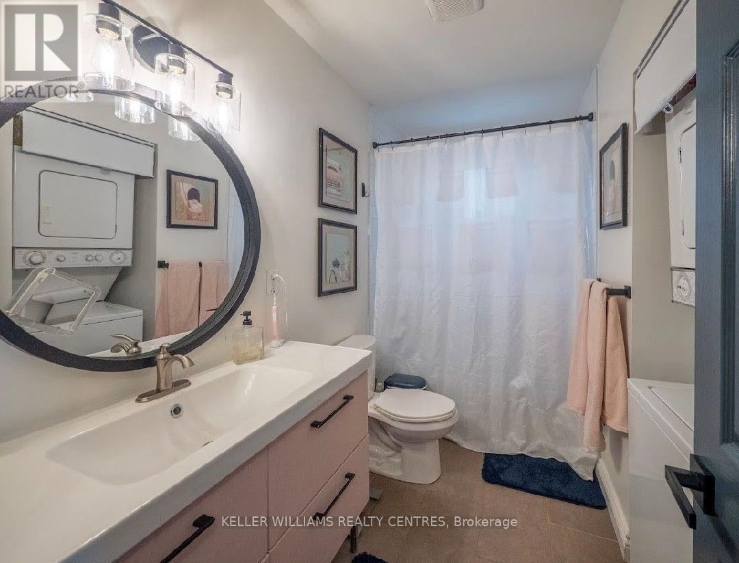 Upper - 807 Greenfield Crescent, Newmarket, Ontario  L3Y 3B2 - Photo 8 - N13621690