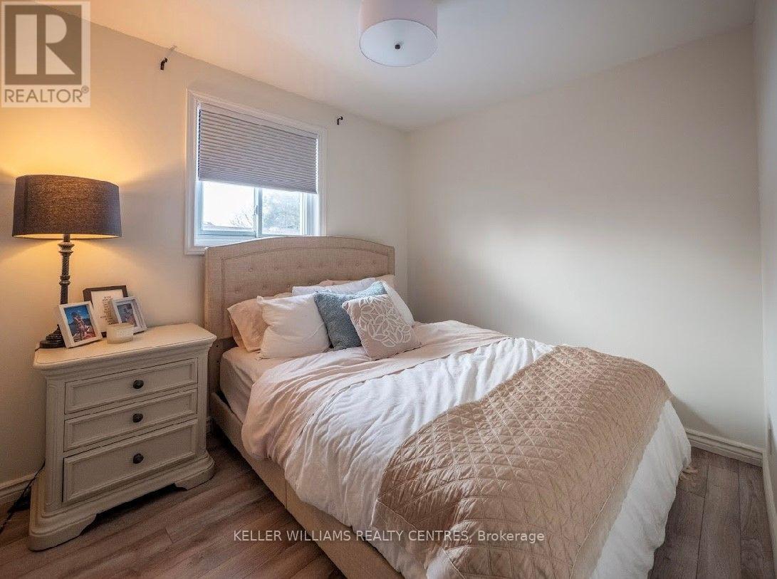 Upper - 807 Greenfield Crescent, Newmarket, Ontario  L3Y 3B2 - Photo 6 - N13621690