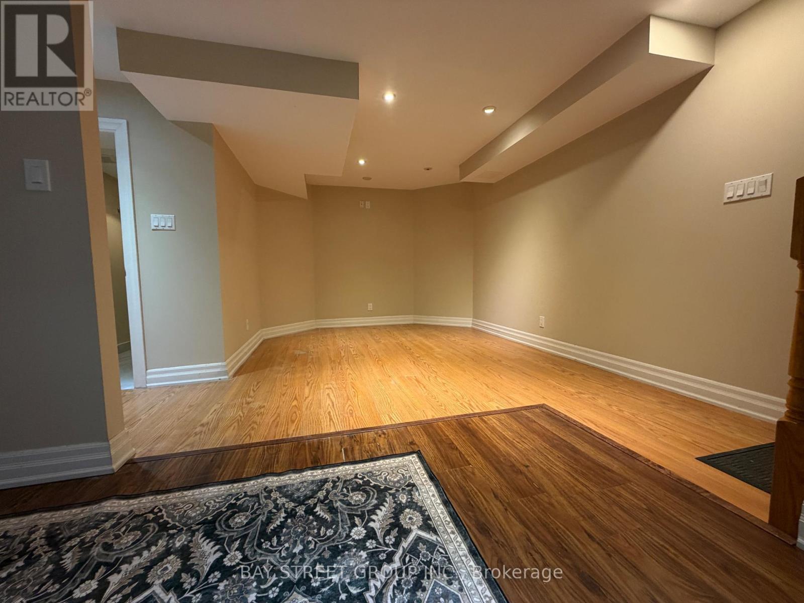 56 Albright (Lower) Crescent, Richmond Hill, Ontario  L4E 4Z4 - Photo 4 - N13655396