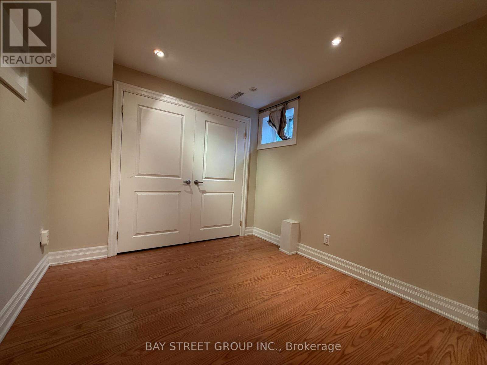 56 Albright (Lower) Crescent, Richmond Hill, Ontario  L4E 4Z4 - Photo 9 - N13655396