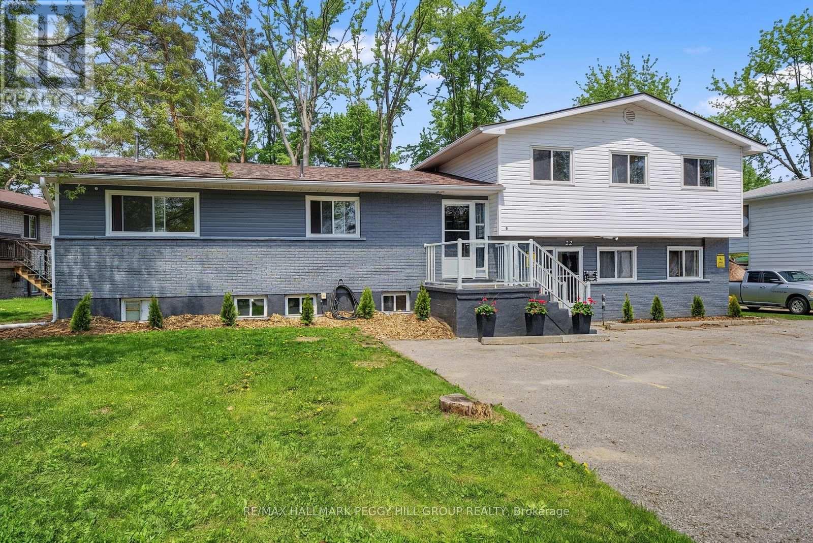 22 Olive Crescent, Orillia, Ontario  L3V 1G1 - Photo 2 - S13649236