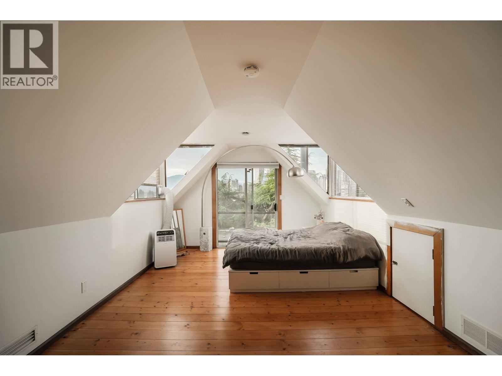 1243 W 7th Avenue, Vancouver, British Columbia  V6H 1B7 - Photo 31 - R3159350