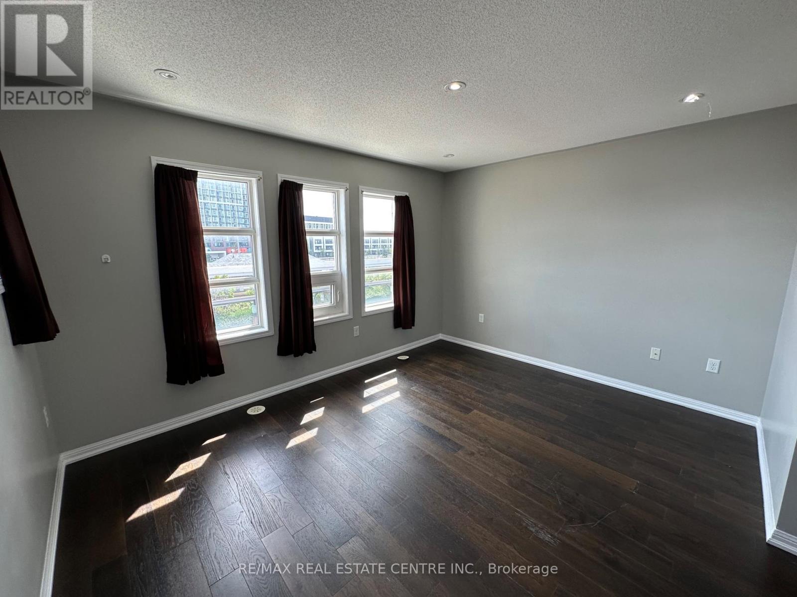 Residential - 52 Commuter Drive, Brampton, Ontario  L7A 0R3 - Photo 40 - W13711522