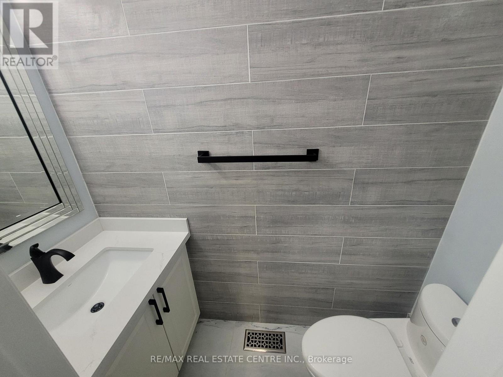 3081 Mission Hill Drive, Mississauga, Ontario  L5M 0B8 - Photo 15 - W13713572