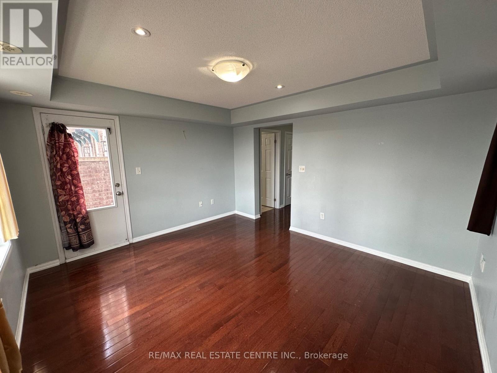 Residential - 52 Commuter Drive, Brampton, Ontario  L7A 0R3 - Photo 27 - W13711522