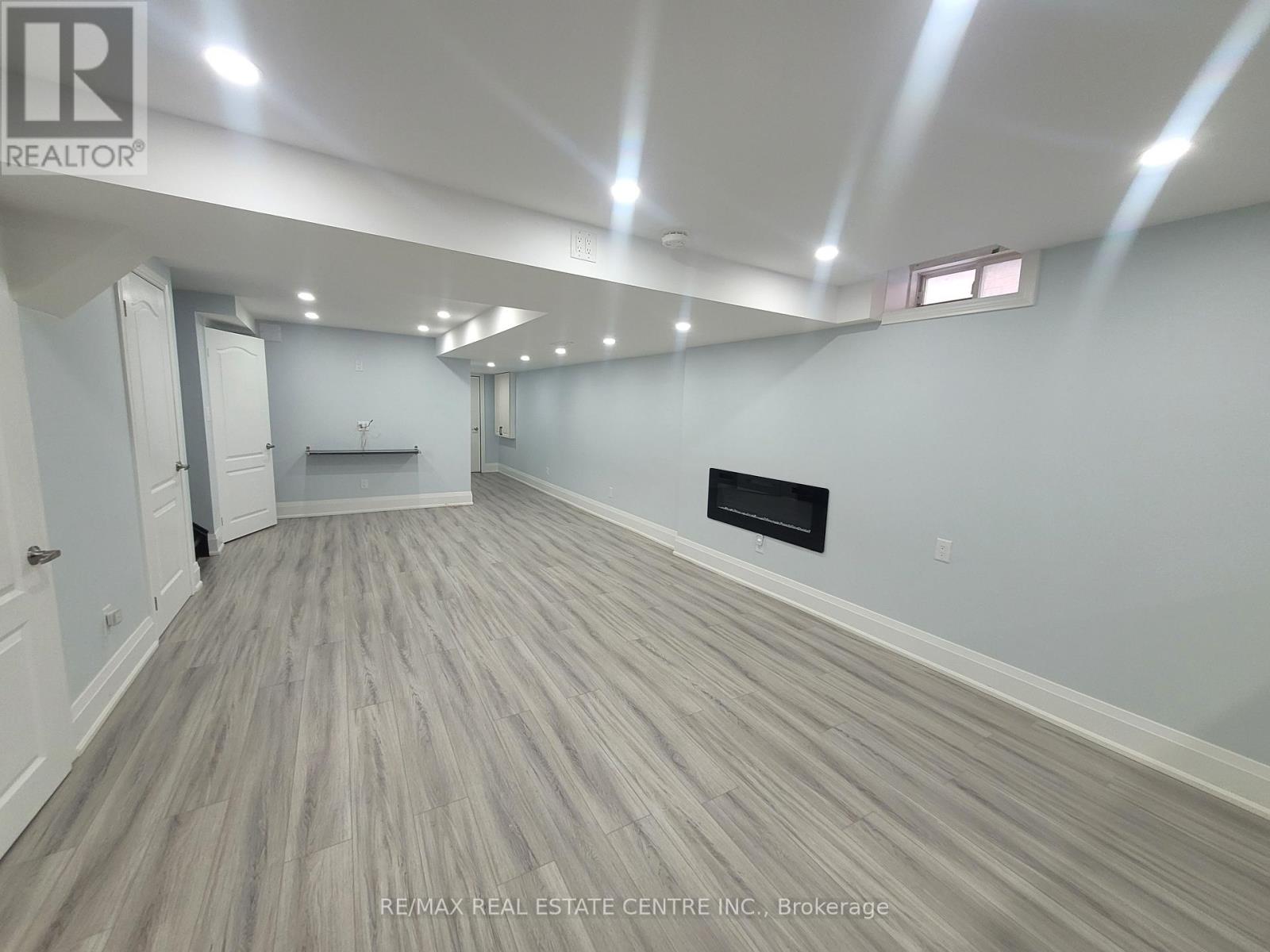 3081 Mission Hill Drive, Mississauga, Ontario  L5M 0B8 - Photo 28 - W13713572