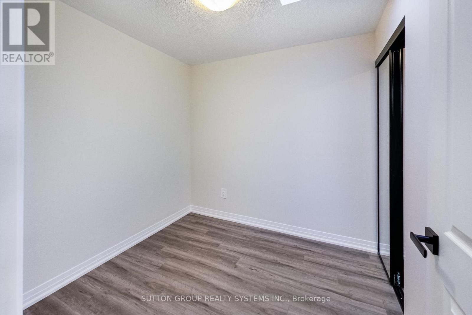 114 - 1585 Rose Way, Milton, Ontario  L9E 0J2 - Photo 19 - W13716354