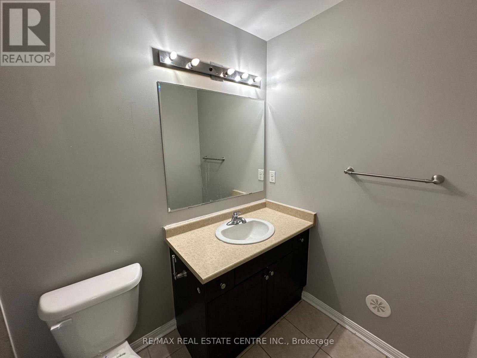 Residential - 52 Commuter Drive, Brampton, Ontario  L7A 0R3 - Photo 36 - W13711522