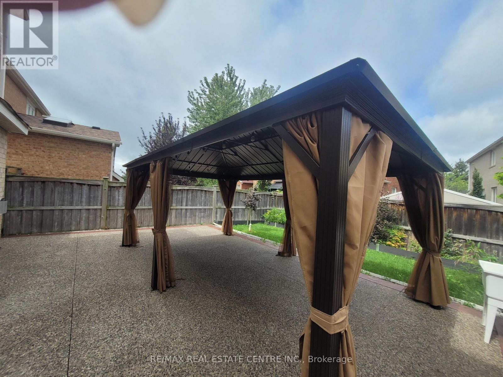 3081 Mission Hill Drive, Mississauga, Ontario  L5M 0B8 - Photo 37 - W13713572