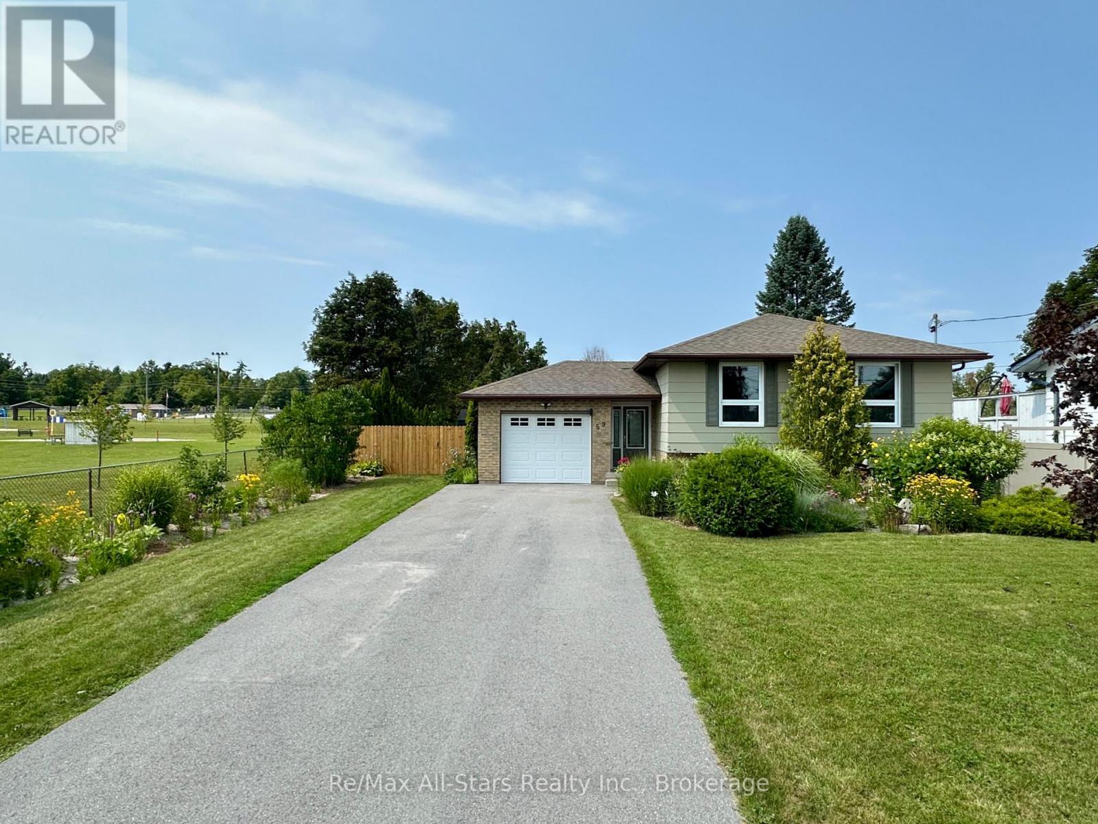 59 Jane Street, Kawartha Lakes, Ontario  K0M 1A0 - Photo 1 - X13611132