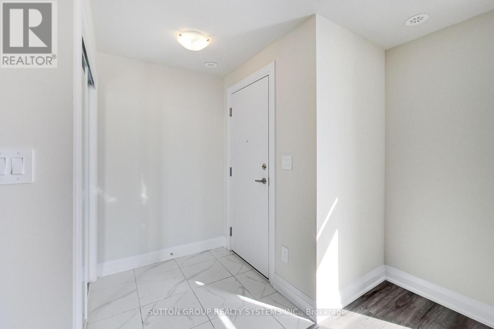 125 - 1585 Rose Way, Milton, Ontario  L9E 0J2 - Photo 8 - W13716360