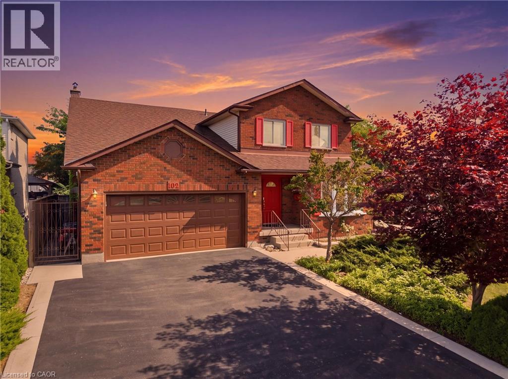 102 Trenholme Crescent — photo 3