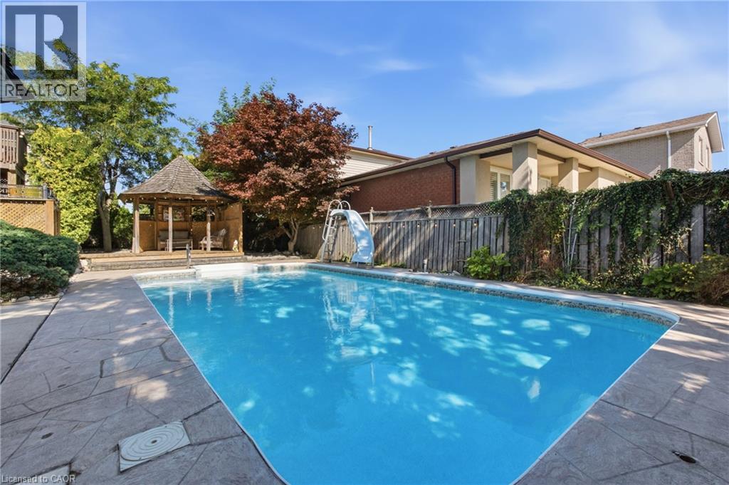 102 Trenholme Crescent, Hamilton, Ontario  L8W 2L6 - Photo 41 - 40858732