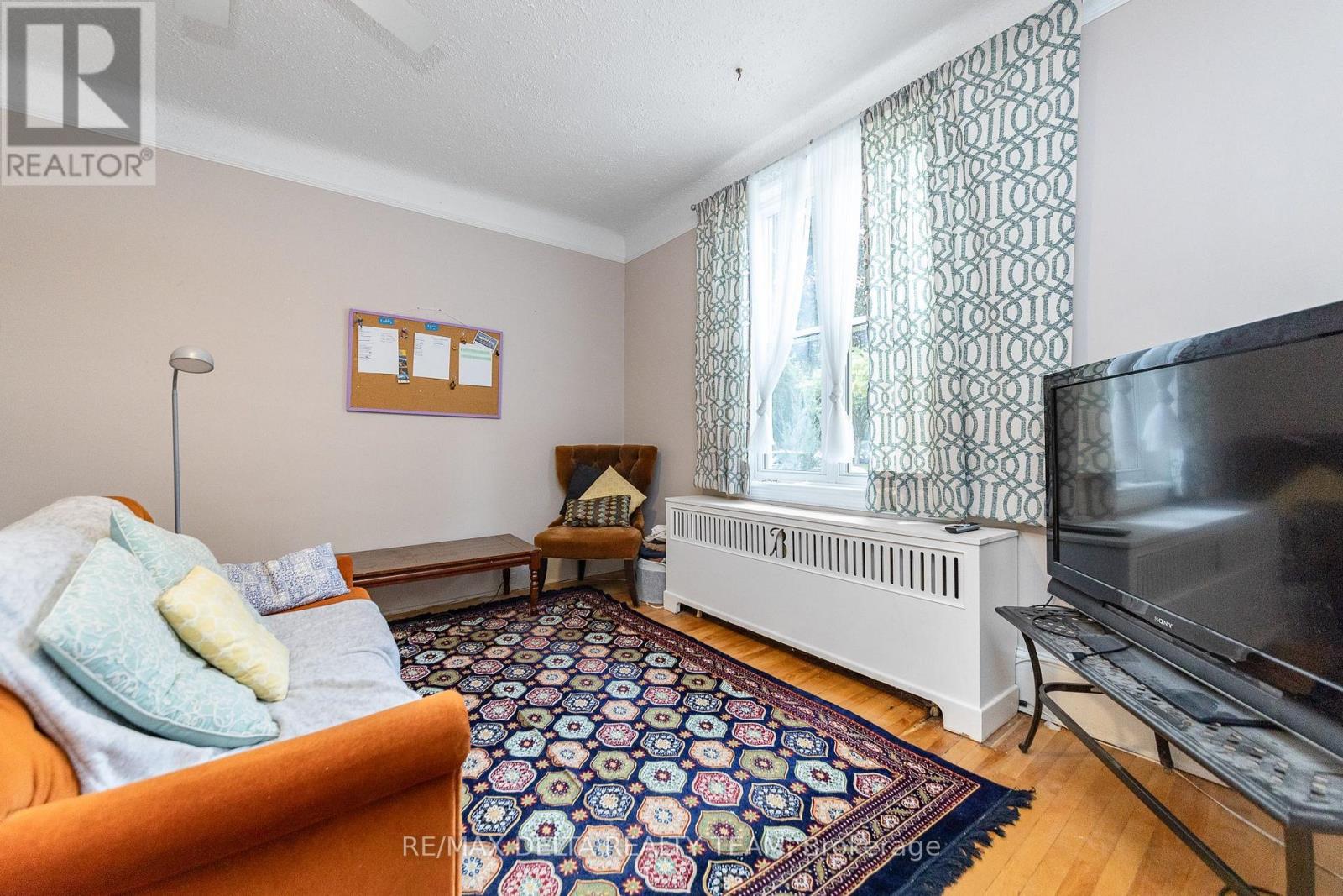 A - 192 Stanley Avenue, Ottawa, Ontario K1M 1P3 - Photo 3 - X13704810