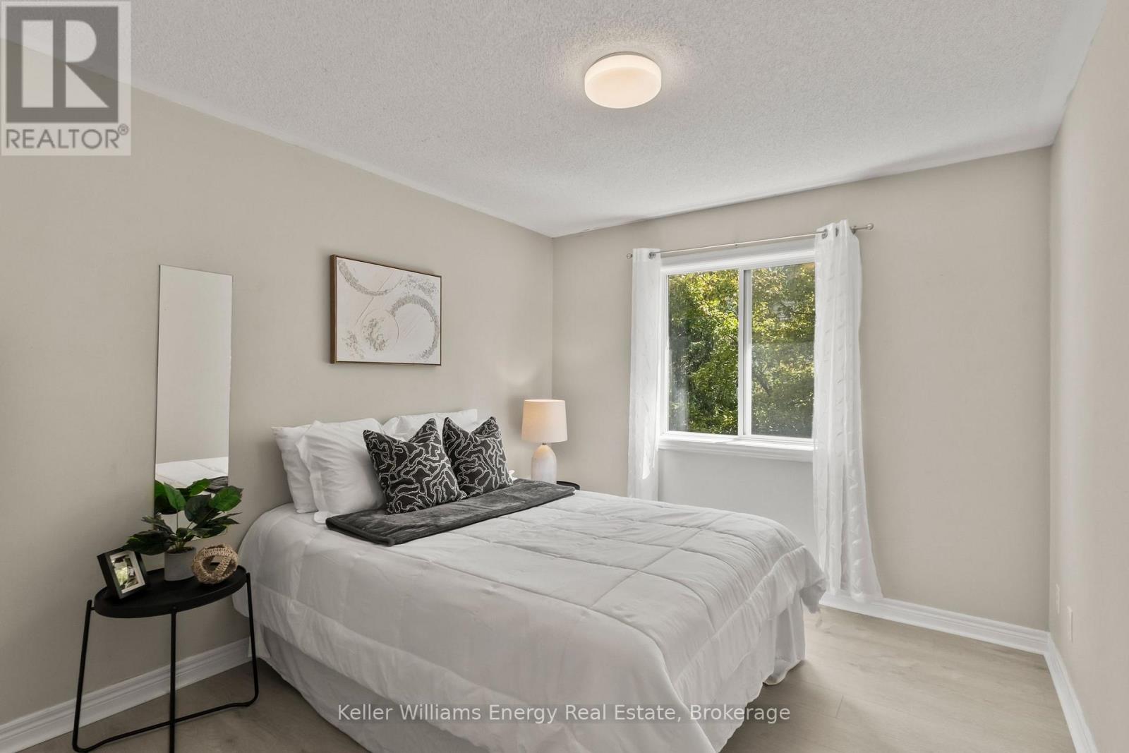 35 Virginia Drive, Whitby, Ontario L1R 2X9 - Photo 20 - E13717848