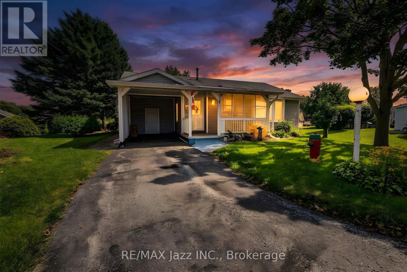 5 KING COURT, Clarington, Ontario