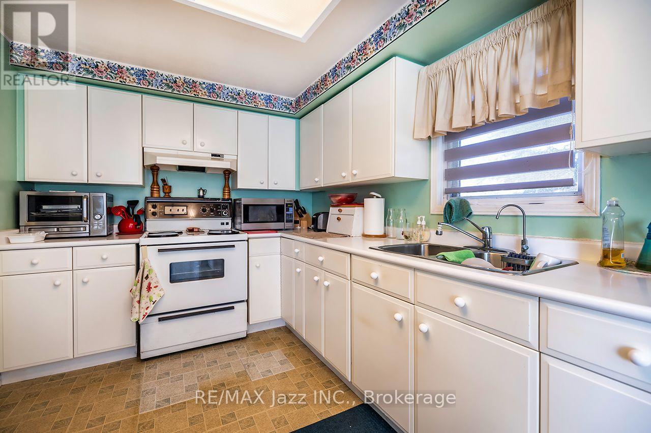 5 King Court, Clarington, Ontario  L1B 1L7 - Photo 11 - E13717976